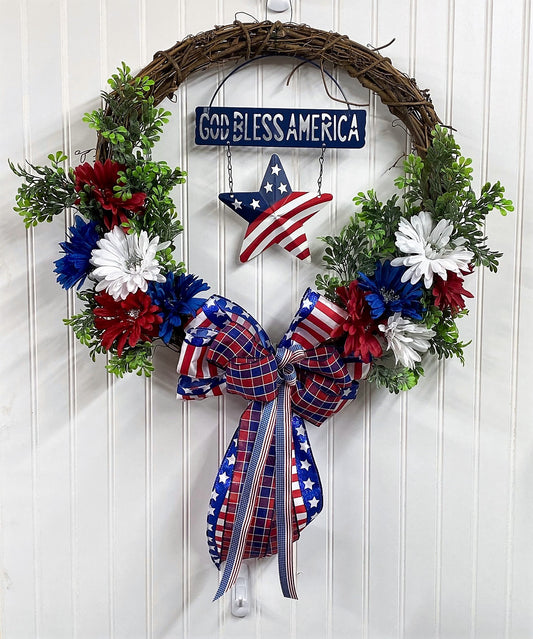 Americana/Patriotic Wreaths, Grapevine